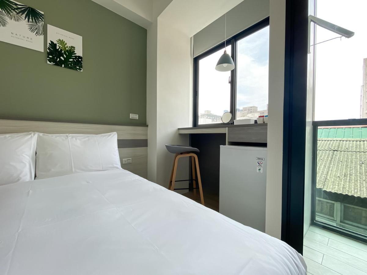 Andante Hostel Taichung Buitenkant foto